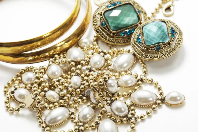 necklaces, earrings, rings, bracelets, pendants, etc. 